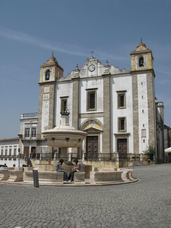 Ebora Home - Garage Free - Centro Historico Эвора Экстерьер фото