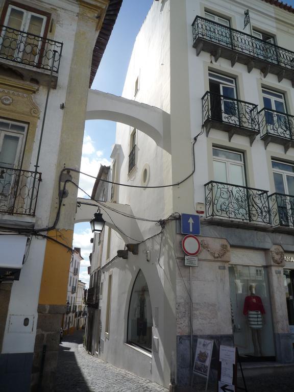 Ebora Home - Garage Free - Centro Historico Эвора Экстерьер фото