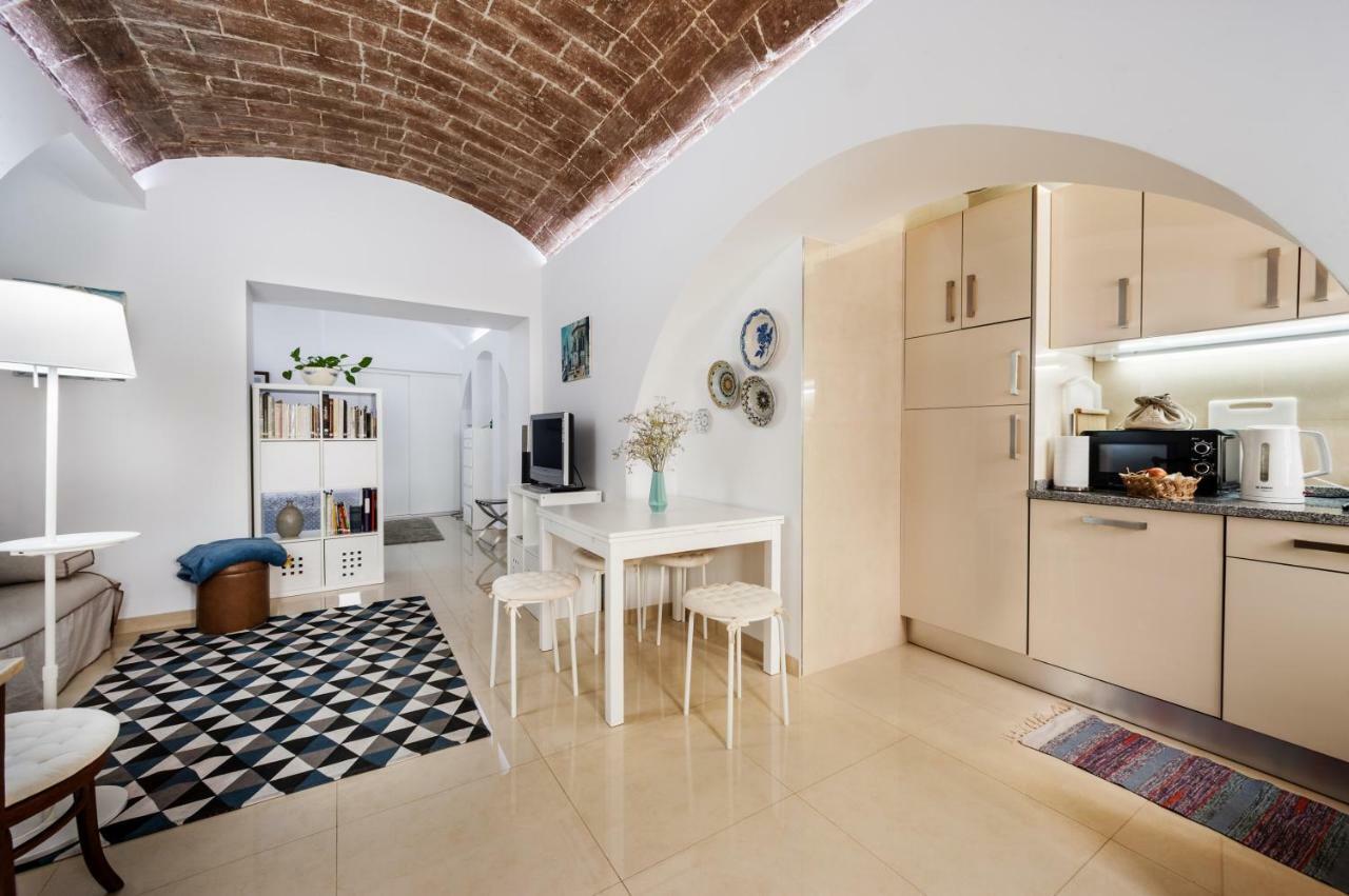 Ebora Home - Garage Free - Centro Historico Эвора Экстерьер фото